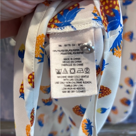 Anthropologie Maeve Fragola Ruffle Tank with a strawberry print sz 2 - Picture 8 of 9